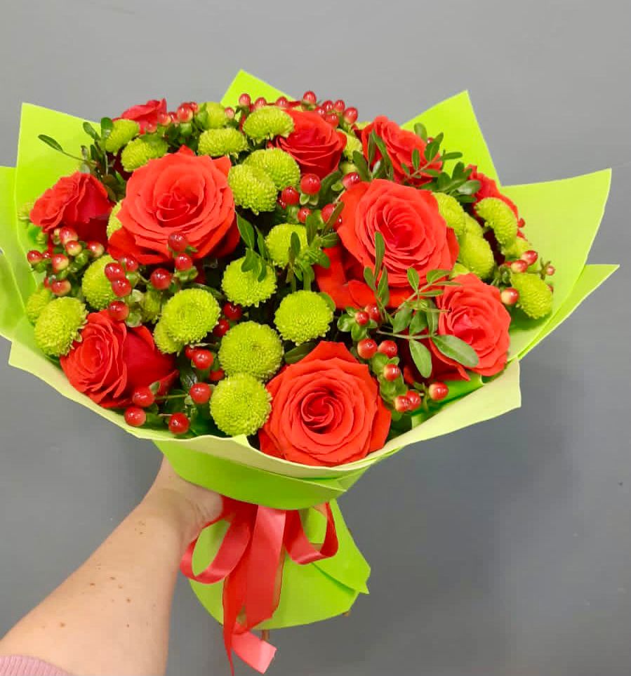 Букет цветов из: Хризантемы и Розы в Пивоварихе