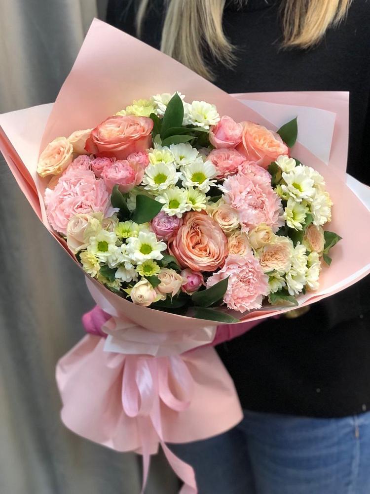 Букет цветов из: Гвоздики, Розы и Хризантемы в Пивоварихе