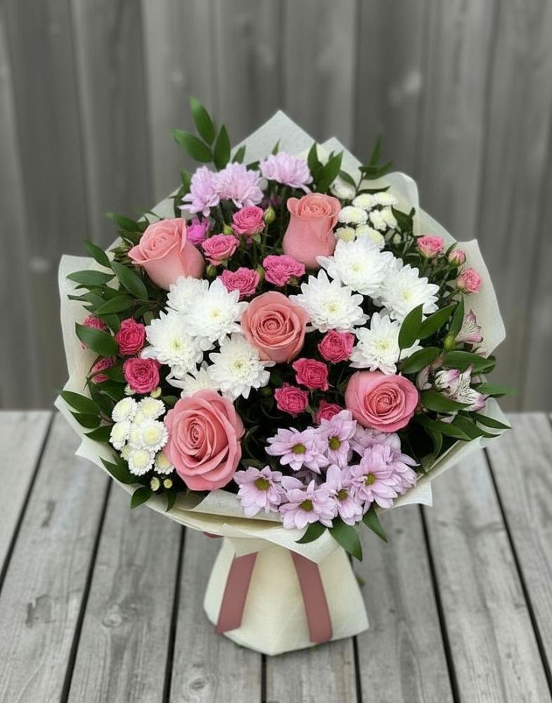 Букет цветов из: Альстромерии, Гвоздики, Розы и Хризантемы в Пивоварихе