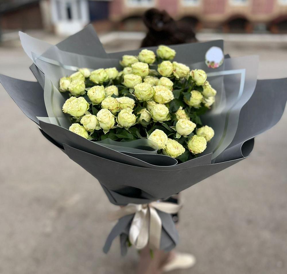 Белые кустовые розы Солинеро в Пивоварихе Букет Белые кустовые розы Солинеро в Пивоварихе