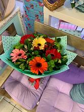 Букет цветов из:  Герберы, Хризантемы и Альстромерии #REPLACE_PRED# Пивоварихе