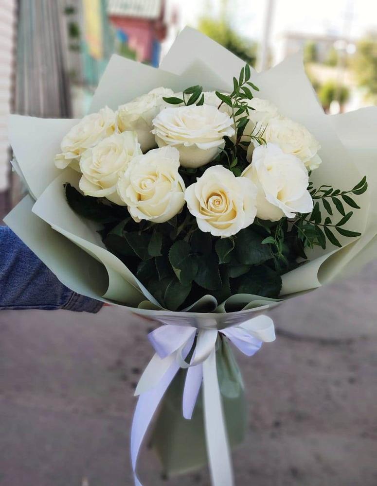 Букет Белые розы Проуд в Пивоварихе