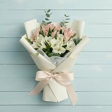 Букет цветов из:  Альстромерии в Пивоварихе