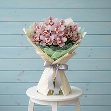 Букет цветов из:  Орхидеи и Розы в Пивоварихе