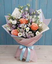 Букет цветов из:  Лизиантусы, Розы, Альстромерии и Гипсофила в Пивоварихе