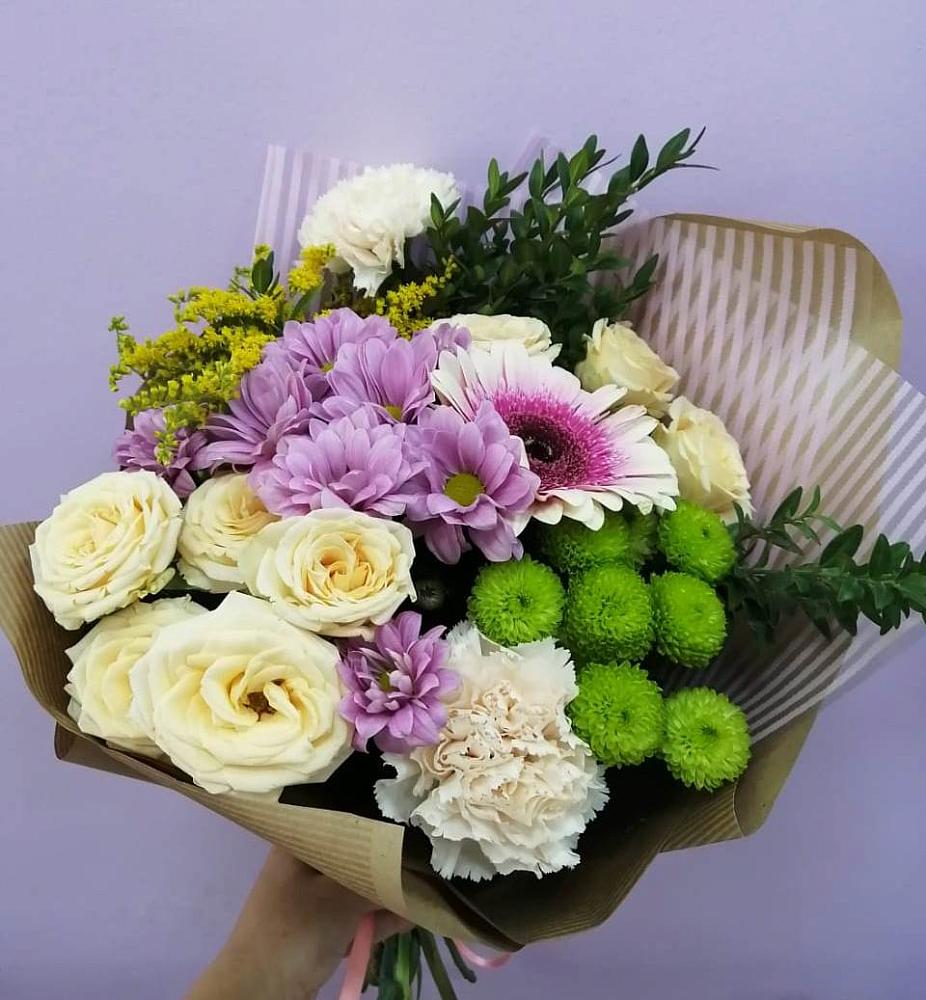 Букет цветов из: Хризантемы, Розы, Гвоздики и Герберы в Пивоварихе