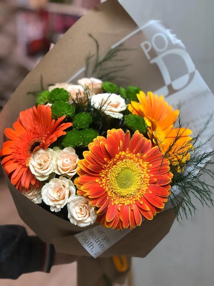 Букет цветов из: Герберы, Хризантемы и Розы в Пивоварихе