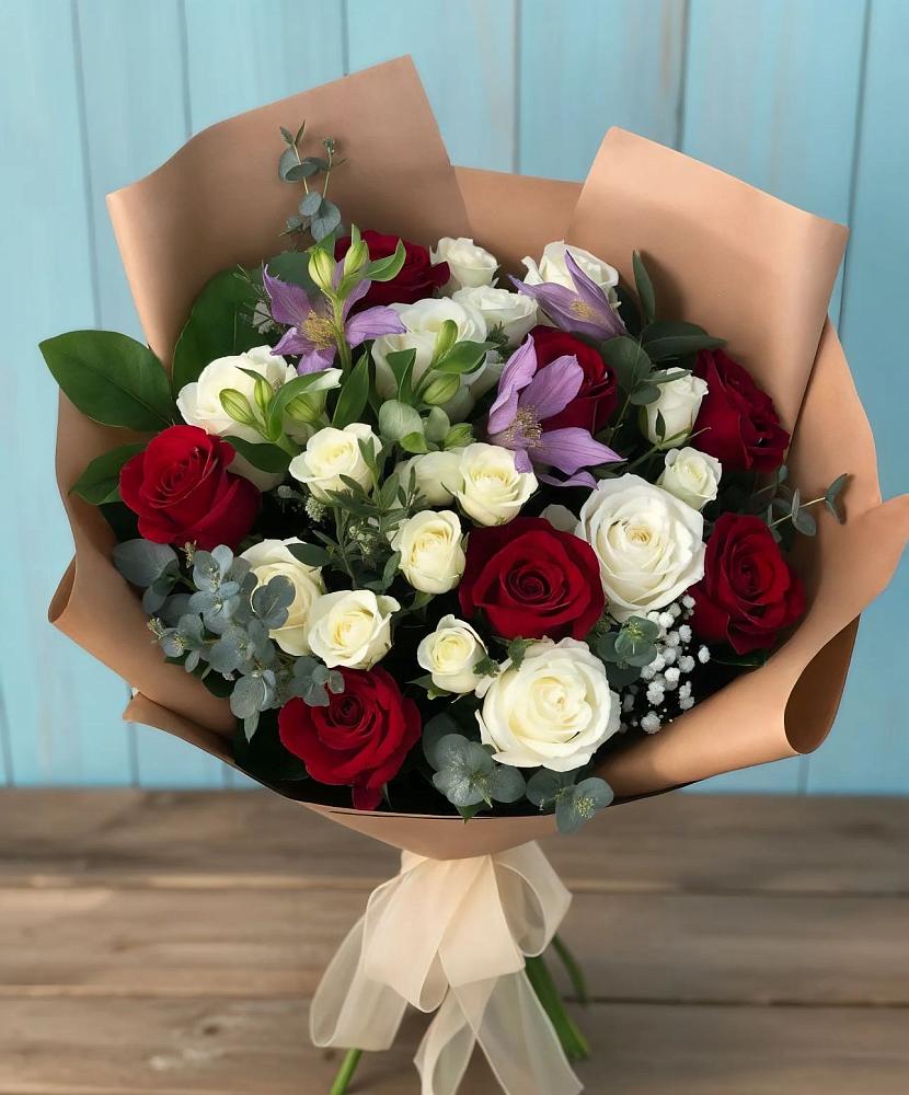 Букет цветов из: Розы и Альстромерии в Пивоварихе