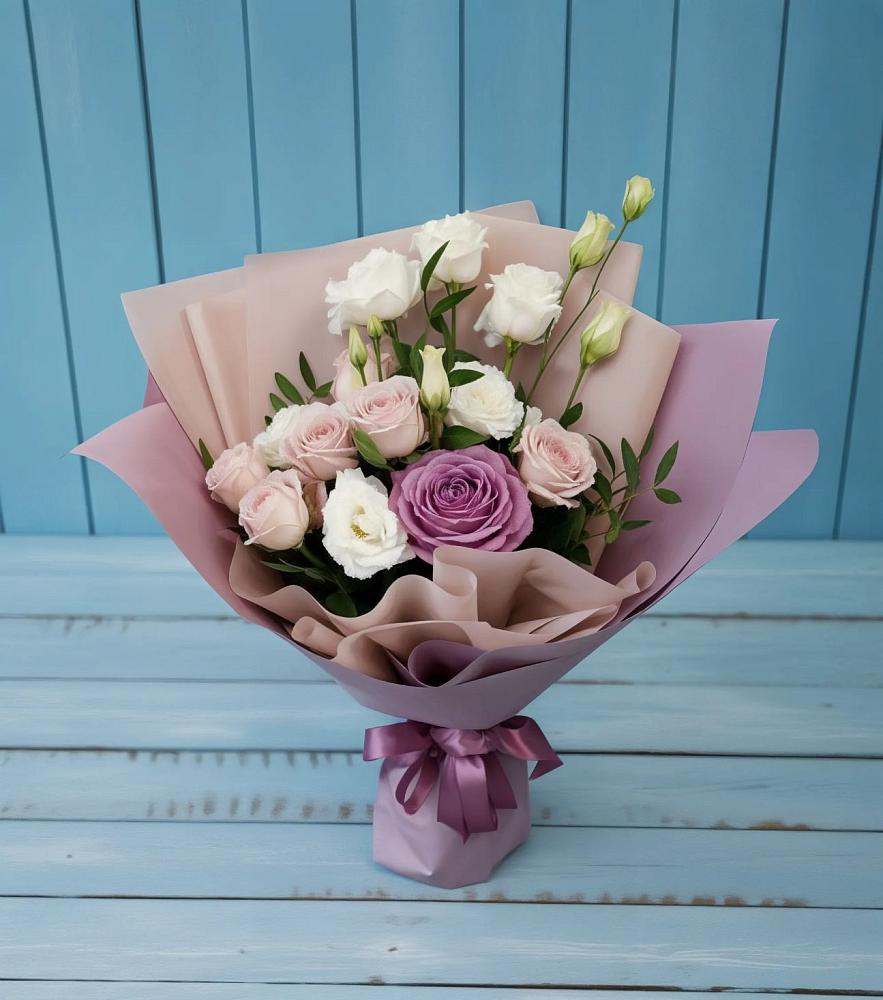 Букет цветов из: Розы и Лизиантусы в Пивоварихе